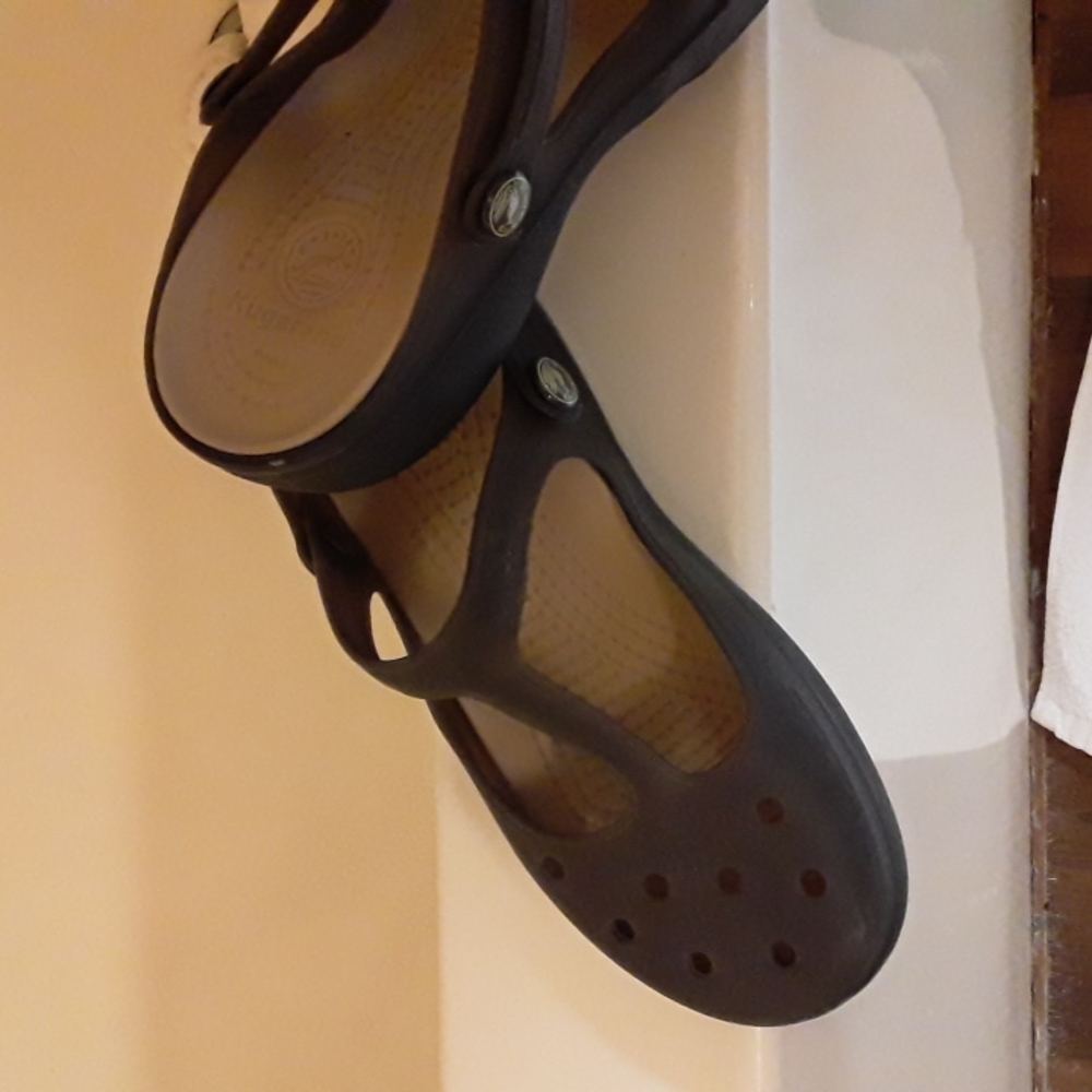 Womens Kugarang Sandals